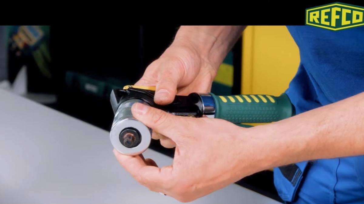 Ako správne používať hydraulickú rozťahovačku Refco na Cu rúry ?